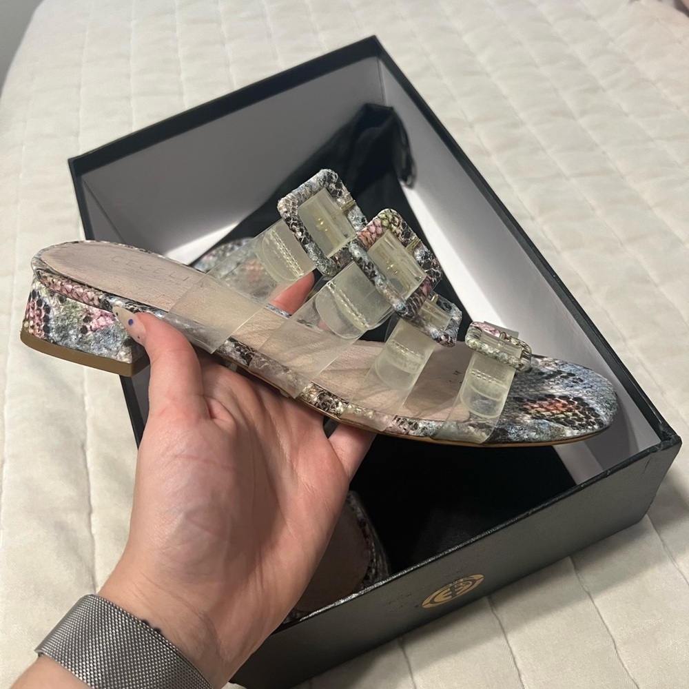 Sold - Picture 3 of 8